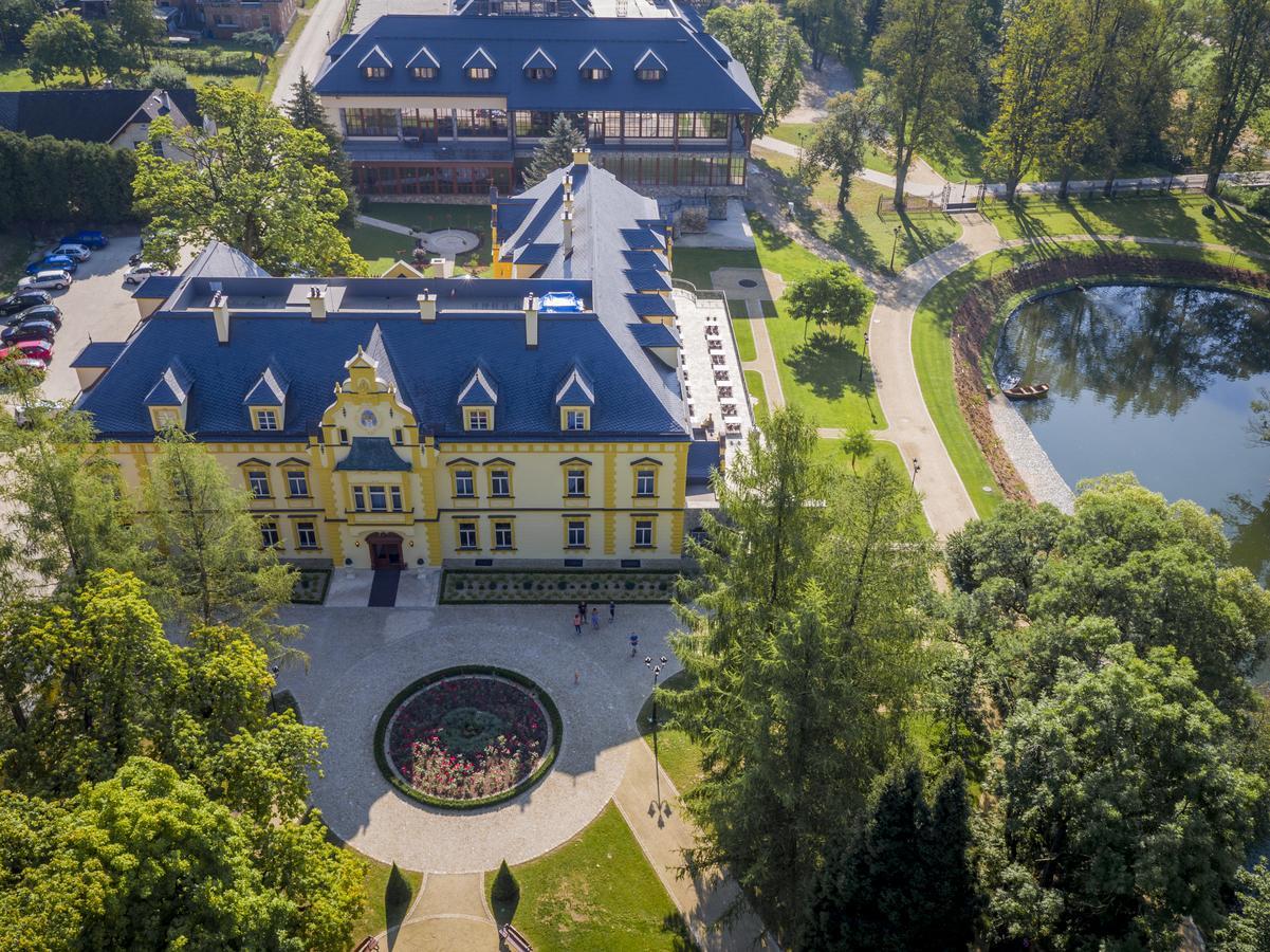 Resort Sobotín Buitenkant foto
